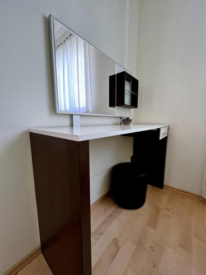 Marles Apartma Banjol
